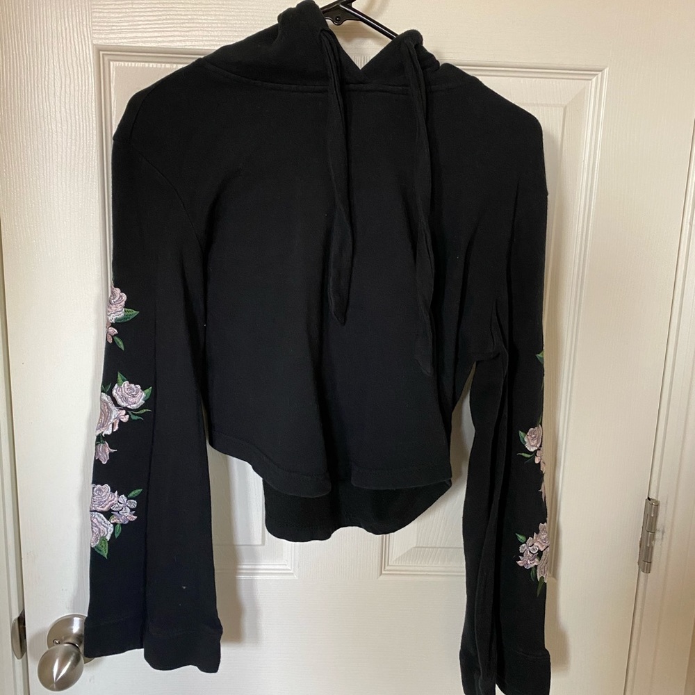 Kendall Kylie Sweater